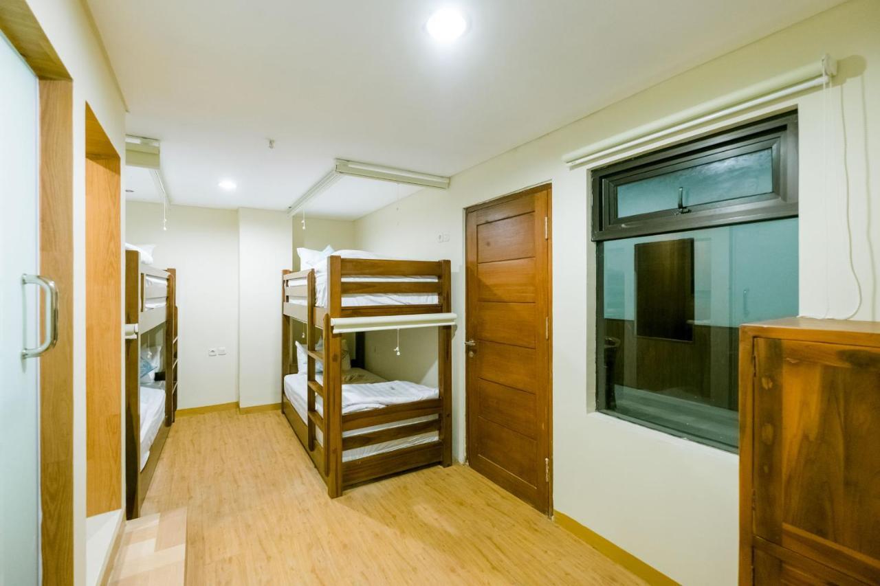 קנגו Caroline Hostel מראה חיצוני תמונה