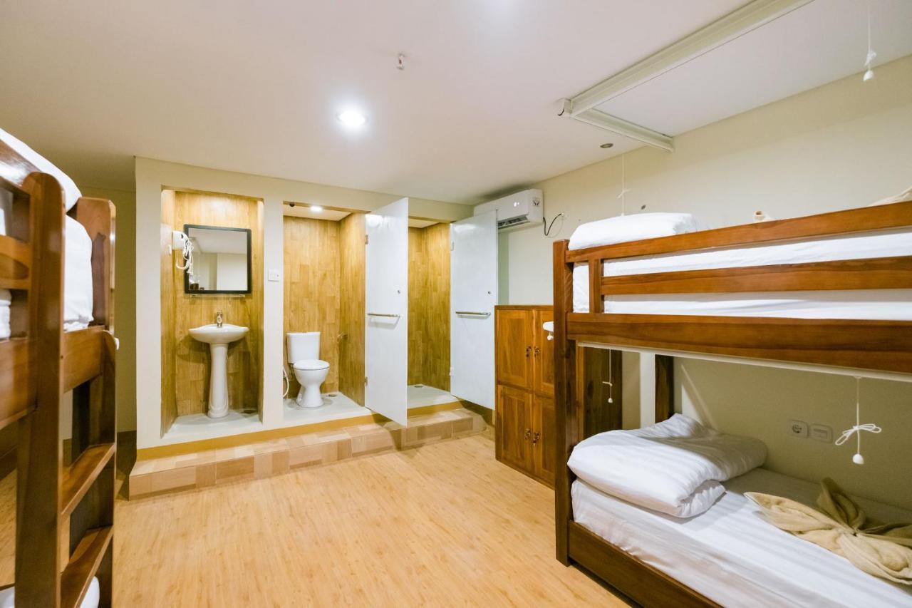 קנגו Caroline Hostel מראה חיצוני תמונה