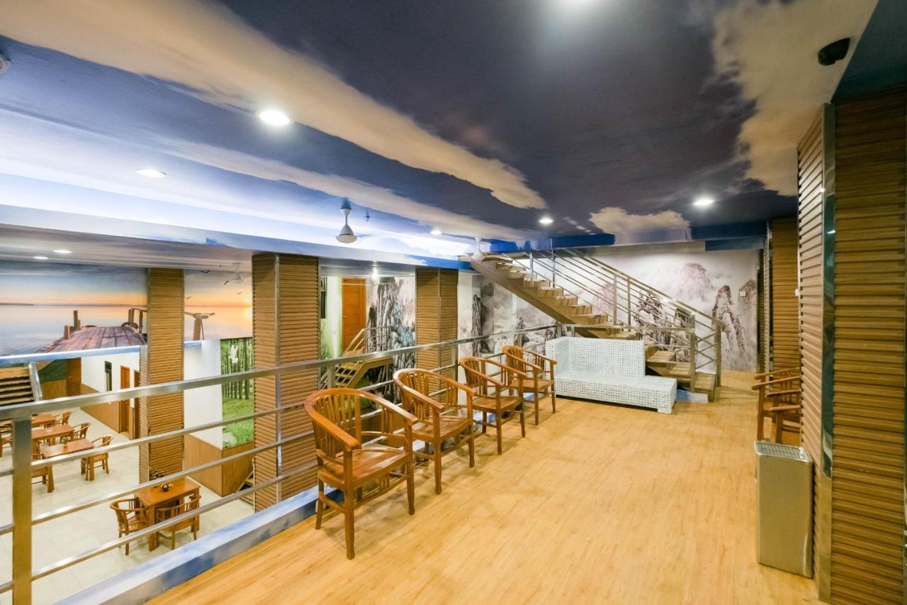 קנגו Caroline Hostel מראה חיצוני תמונה